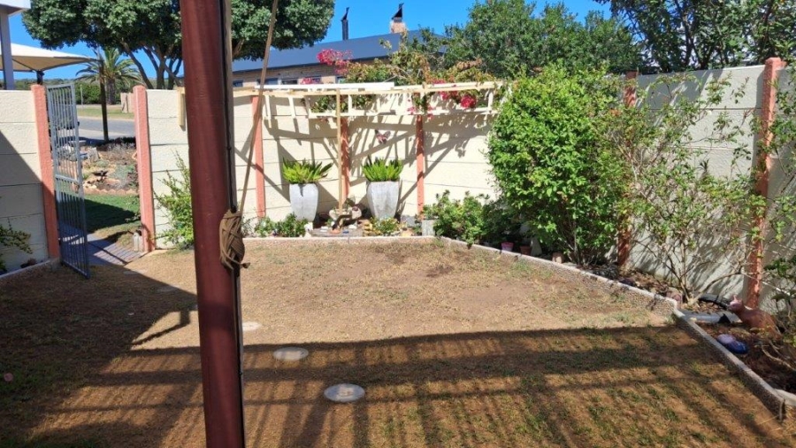 3 Bedroom Property for Sale in Stilbaai Wes Western Cape